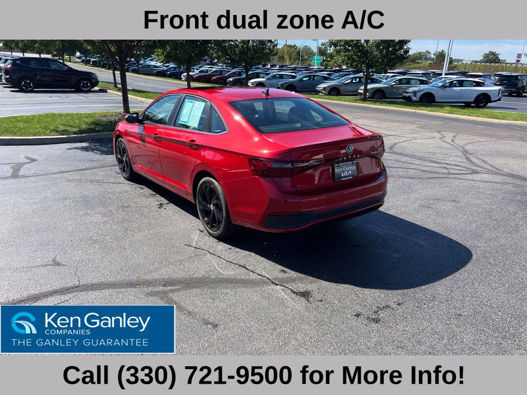 Used 2026 Volkswagen Jetta SE FWD image 14