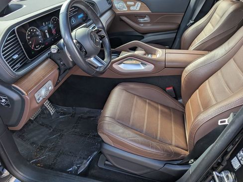 Certified 2024 Mercedes-Benz GLS 450 4MATIC image 11