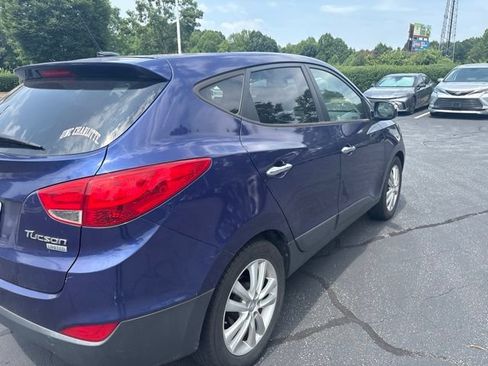 Used 2011 Hyundai Tucson Limited w/ Premium Pkg 3 FWD image 7