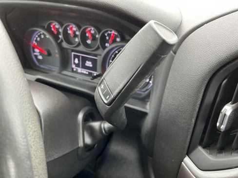 Used 2022 Chevrolet Silverado 1500 Custom AWD/4WD image 22