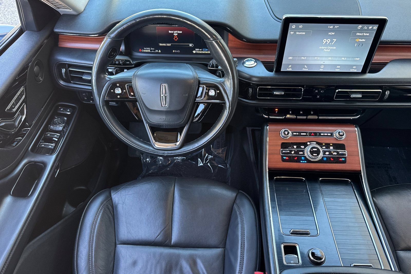 Used 2022 Lincoln Aviator Grand Touring w/ Equipment Group 301A AWD/4WD image 14
