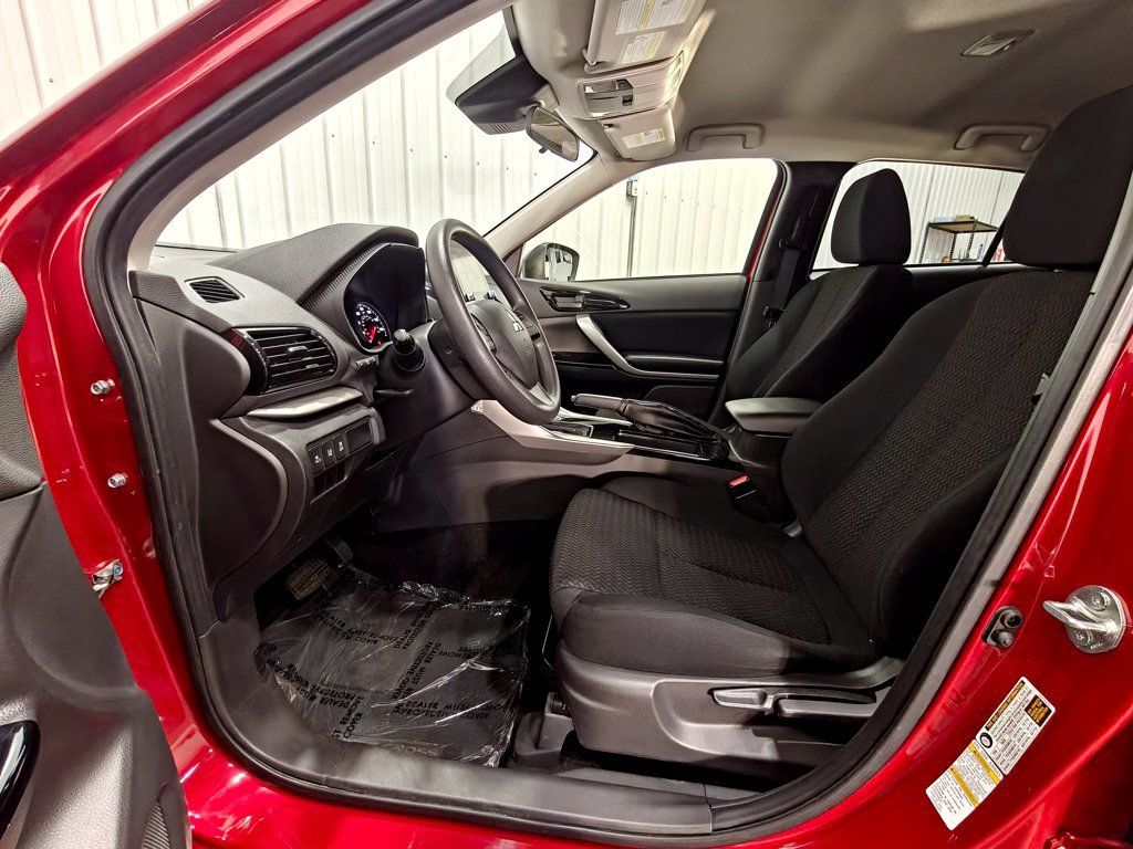 Used 2023 Mitsubishi Eclipse Cross LE AWD/4WD image 29