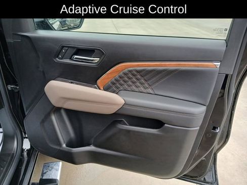 New 2026 GMC Canyon Denali image 18