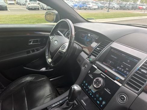 Used 2013 Ford Taurus Limited FWD image 14