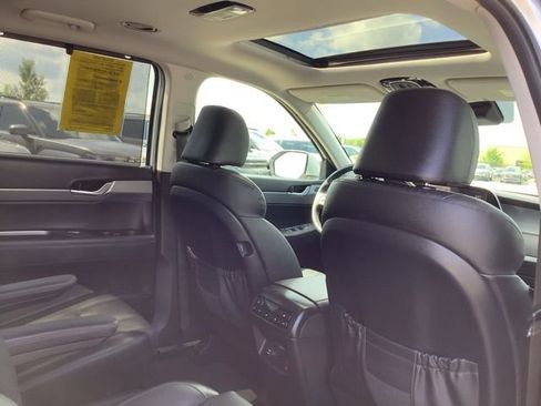 Used 2022 Hyundai Palisade SEL w/ Premium Package image 29