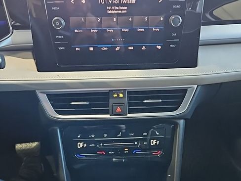 New 2026 Volkswagen Taos SE AWD/4WD image 28