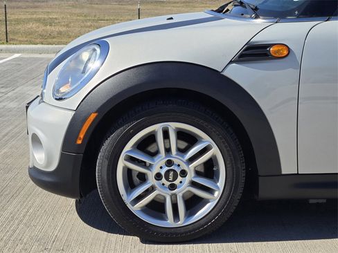 Used 2015 MINI Cooper Convertible image 6