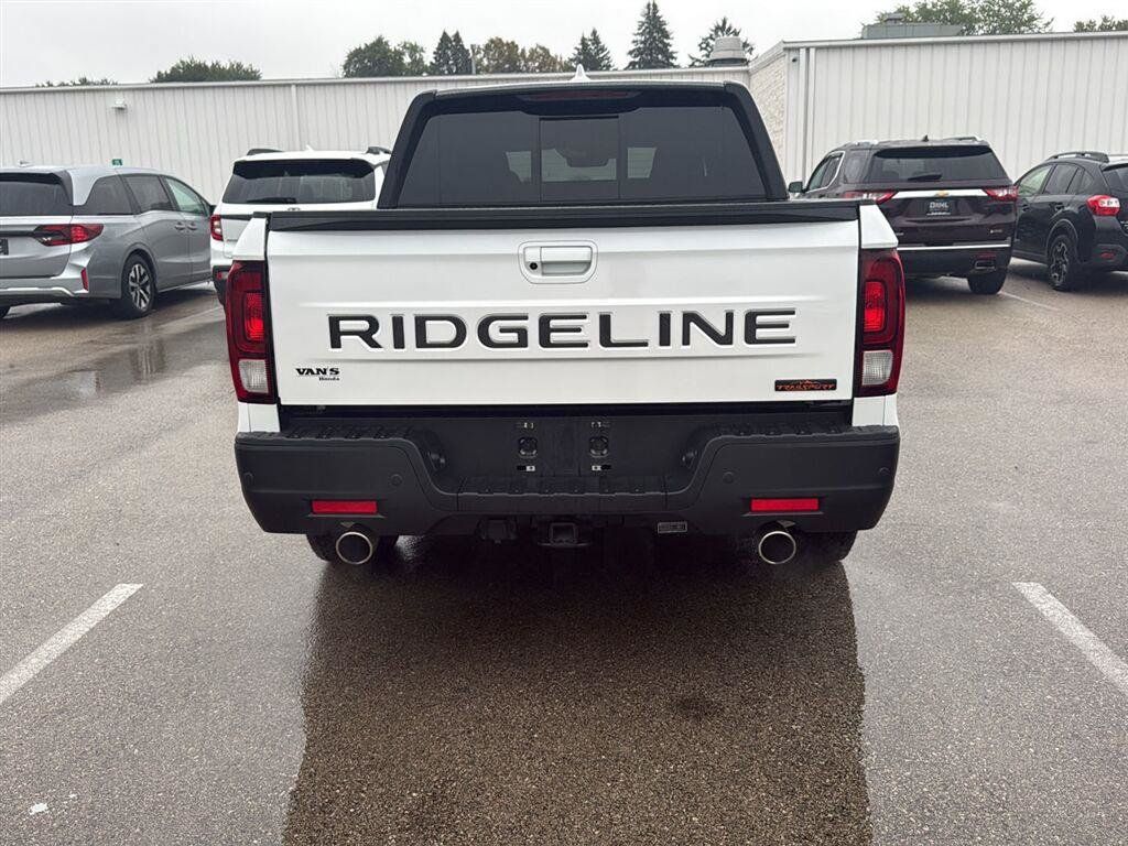 Used 2025 Honda Ridgeline TrailSport+ image 16