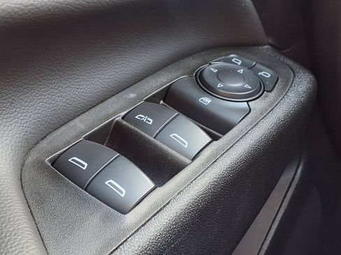 Used 2024 Chevrolet Equinox LT FWD image 19