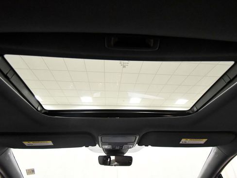 Certified 2024 Honda Odyssey Sport image 16