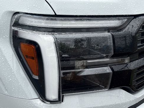 Used 2024 Ford F150 Platinum w/ Equipment Group 702A High AWD/4WD image 9