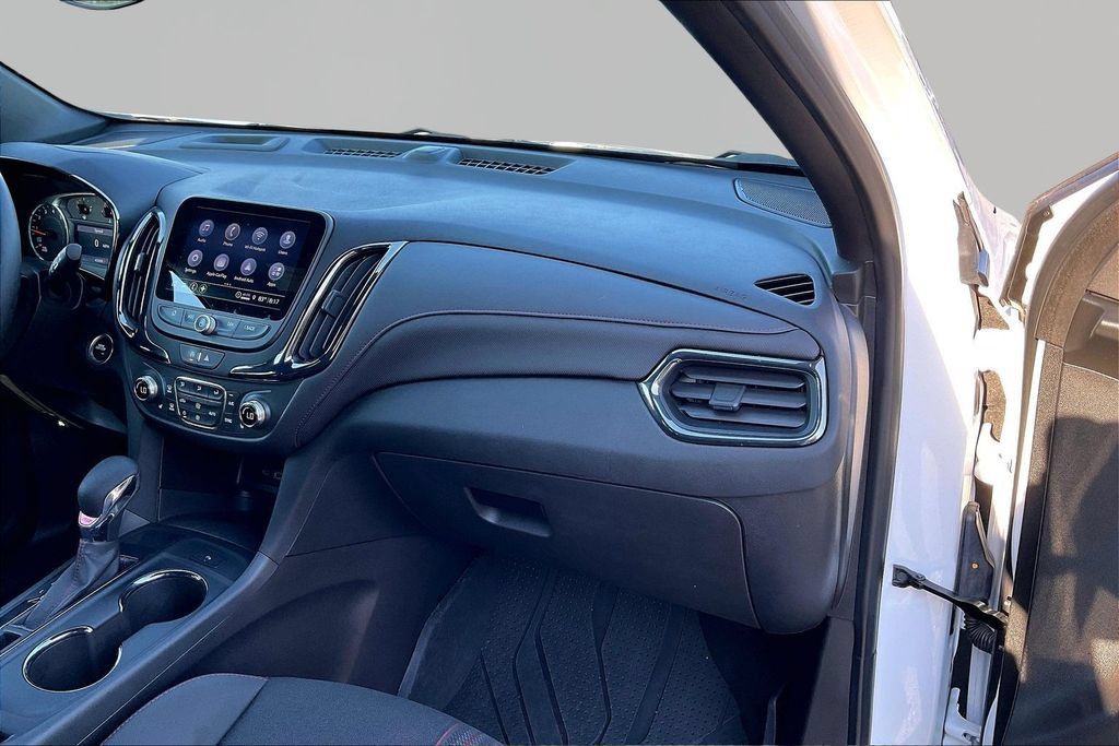 Used 2024 Chevrolet Equinox RS FWD image 29