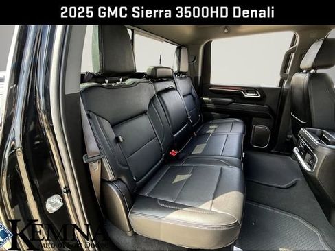 Used 2025 GMC Sierra 3500 Denali w/ Denali Reserve Package image 32