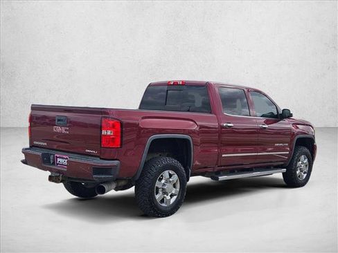 Used 2015 GMC Sierra 2500 Denali w/ Duramax Plus Package AWD/4WD image 5