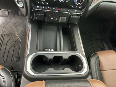 Used 2022 Chevrolet Silverado 3500 High Country w/ Z71 Off-Road Package AWD/4WD image 22