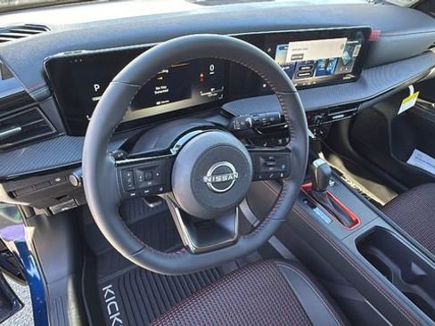 New 2026 Nissan Kicks SR w/ Cold Weather Package AWD/4WD image 10