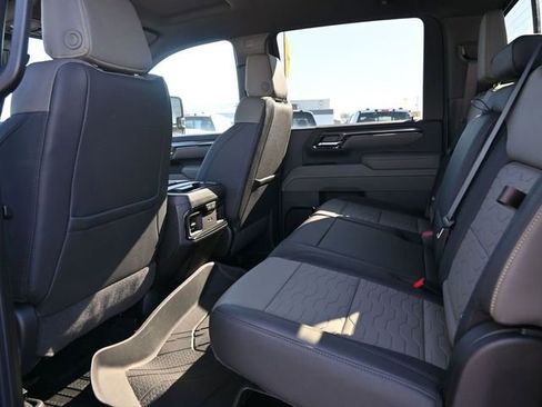 New 2026 Chevrolet Silverado 2500 ZR2 AWD/4WD image 13