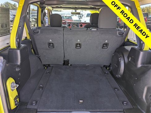 Used 2023 Jeep Wrangler Unlimited Rubicon image 13