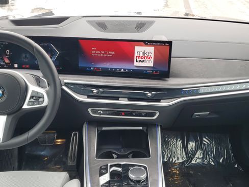 Certified 2025 BMW X5 xDrive40i w/ M Sport Package image 23