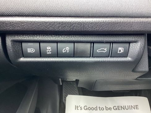 Used 2025 Toyota Camry LE image 19