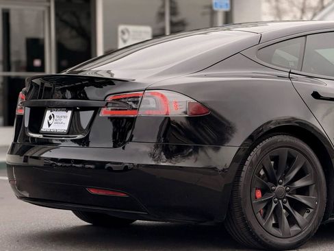 Used 2019 Tesla Model S Performance image 8