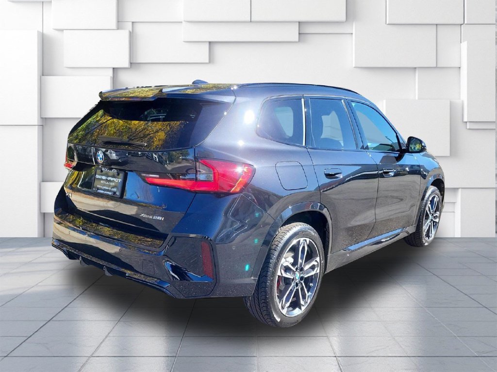 Used 2026 BMW X1 xDrive28i w/ M Sport Package AWD/4WD image 5
