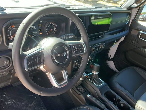 New 2026 Jeep Wrangler Sahara image 20