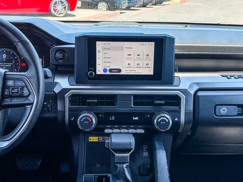 Used 2024 Toyota Tacoma SR5 AWD/4WD image 12