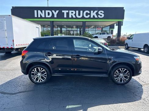 Used 2017 Mitsubishi Outlander Sport ES FWD image 1