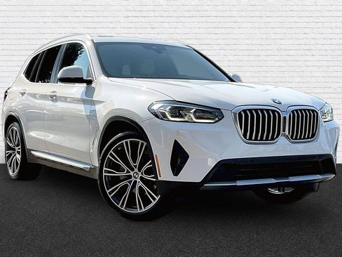 Used 2022 BMW X3 sDrive30i w/ Convenience Package RWD image 3