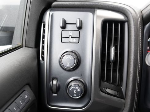 Used 2019 Chevrolet Silverado 3500 LTZ w/ LTZ Plus Package image 11