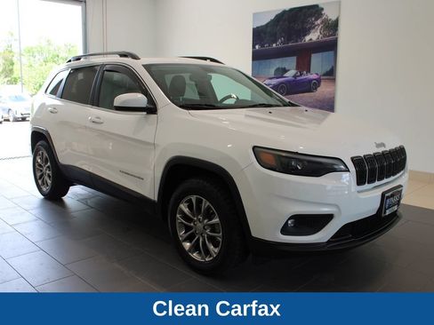 Used 2019 Jeep Cherokee Latitude Plus w/ Comfort/Convenience Group AWD/4WD image 2