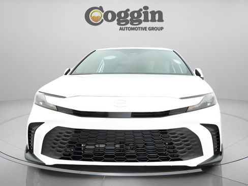 New 2026 Toyota Camry SE image 30