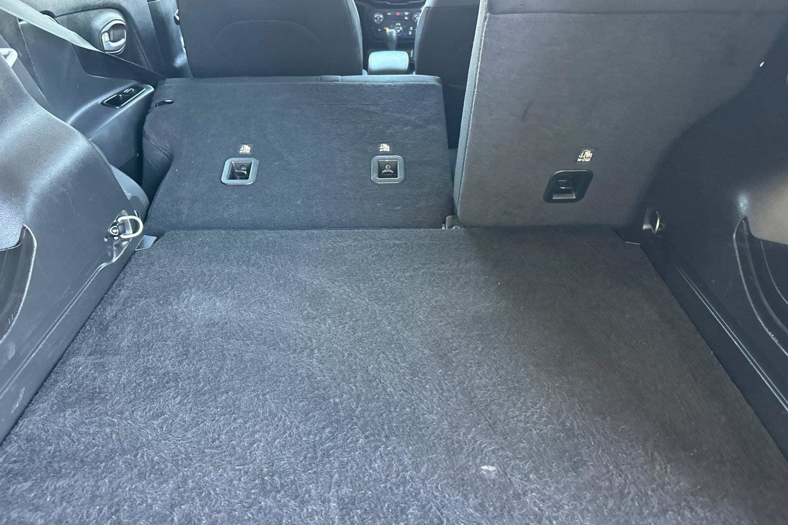 Certified 2023 Jeep Renegade Trailhawk AWD/4WD image 15