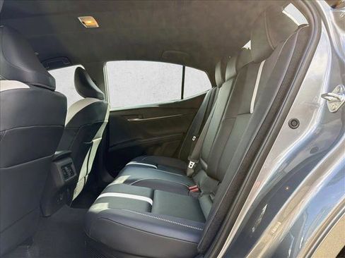 Used 2026 Toyota Camry SE image 18