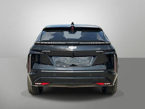 Used 2025 Cadillac Lyriq Luxury image 15