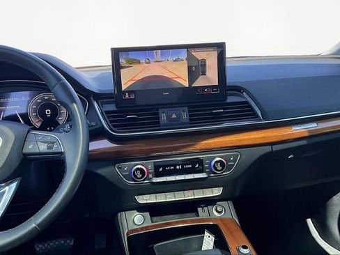 Used 2023 Audi Q5 2.0T Premium Plus w/ Premium Plus Package image 6