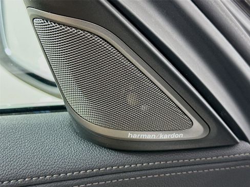 Used 2020 BMW 750i xDrive w/ Cold Weather Package image 19