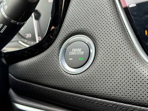 New 2026 Cadillac XT5 Luxury w/ LPO, Floor Liner Package image 22