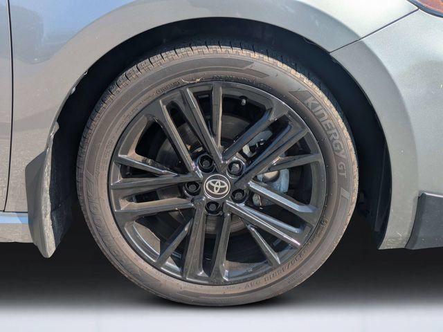 Used 2025 Toyota Camry SE FWD image 11