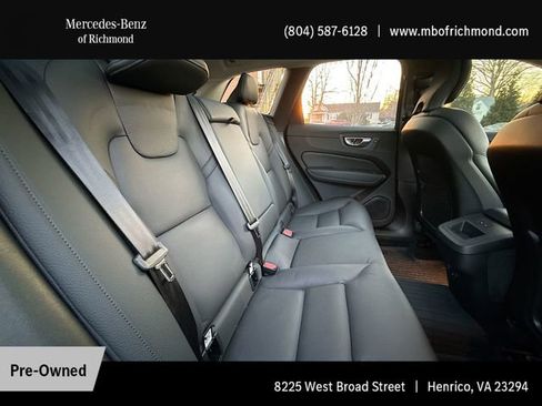 Used 2025 Volvo XC60 B5 Plus w/ Protection Package Premier image 18
