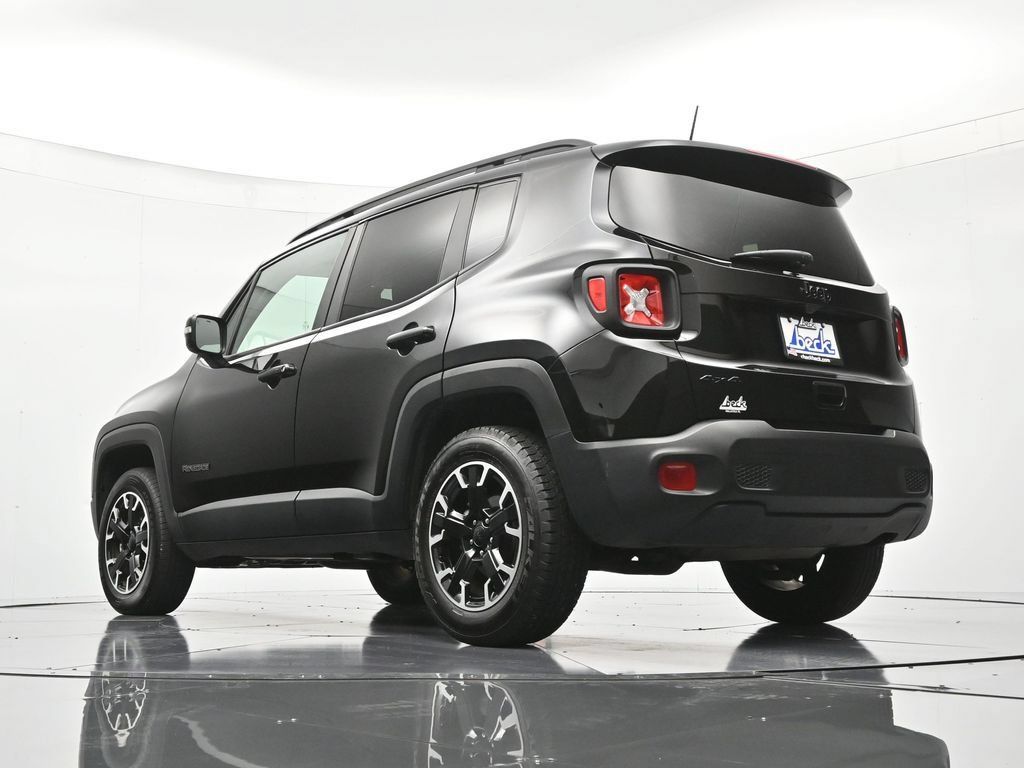 Used 2023 Jeep Renegade Latitude AWD/4WD image 42