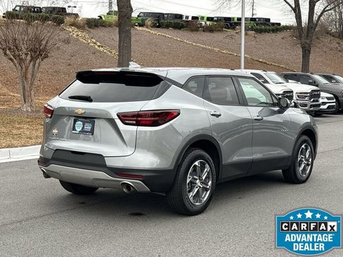 Used 2025 Chevrolet Blazer LT image 5