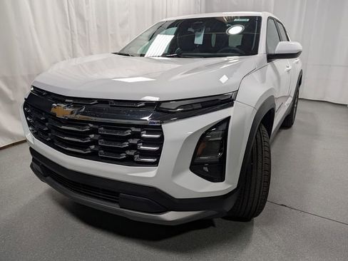 New 2026 Chevrolet Equinox LT w/ Convenience Package II image 7