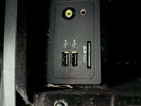 Used 2017 INFINITI Q60 3.0t w/ Premium Plus Package 3.0T image 21