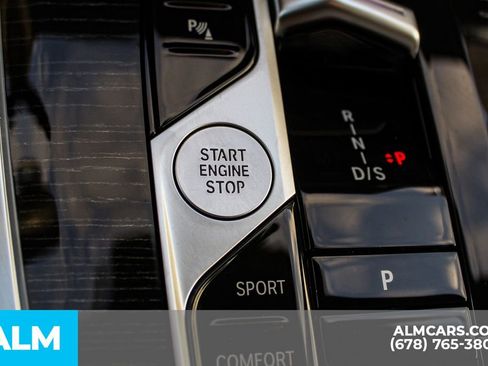 Used 2023 BMW X7 xDrive40i w/ M Sport Package image 31