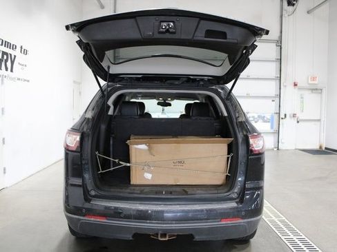Used 2014 Chevrolet Traverse LT image 21