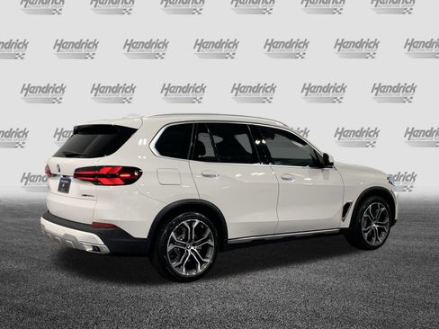 Certified 2026 BMW X5 xDrive50e w/ Climate Comfort Package AWD/4WD image 8