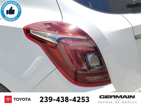Used 2020 Buick Encore Essence FWD image 16
