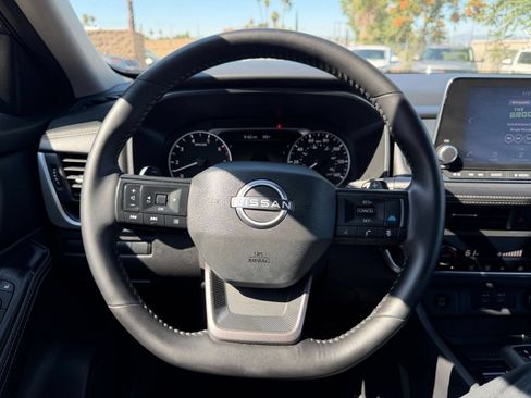 Used 2025 Kia K4 FWD image 30